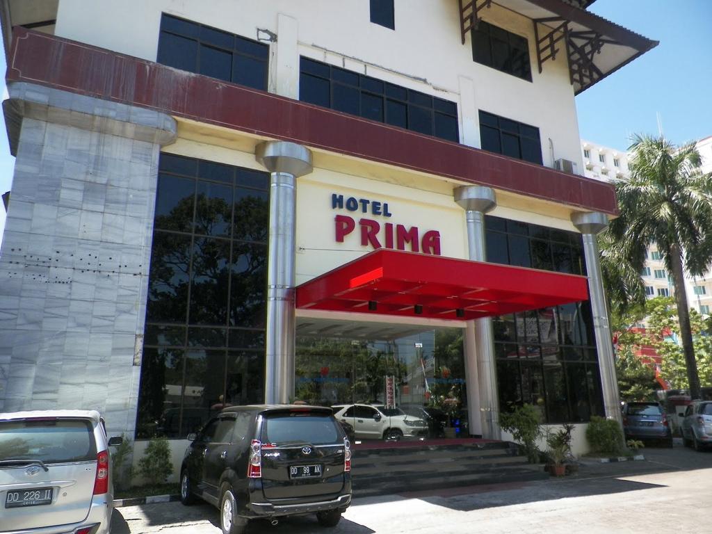 Hotel Prima Makassar Exteriör bild